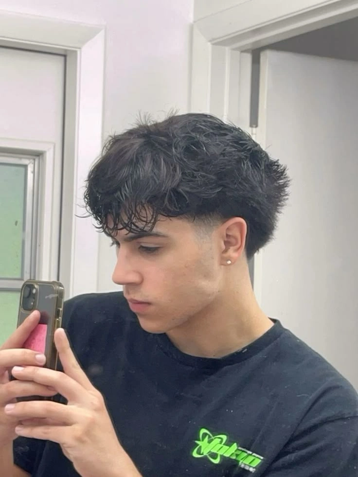 Flow Haircut With Fade