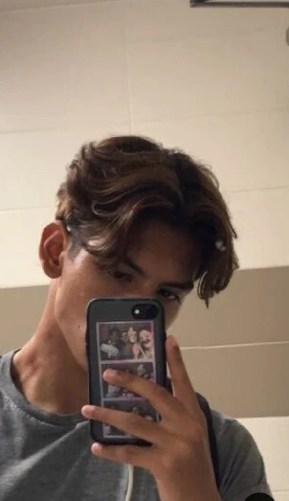 Low Taper Middle Part