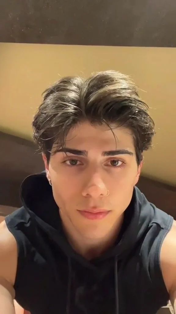 Middle Part Straight Hair